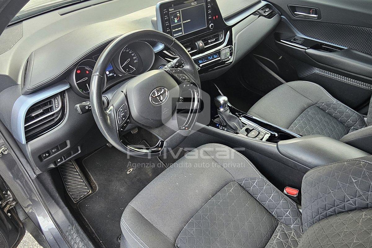 TOYOTA C-HR 1.8 Hybrid E-CVT Trend