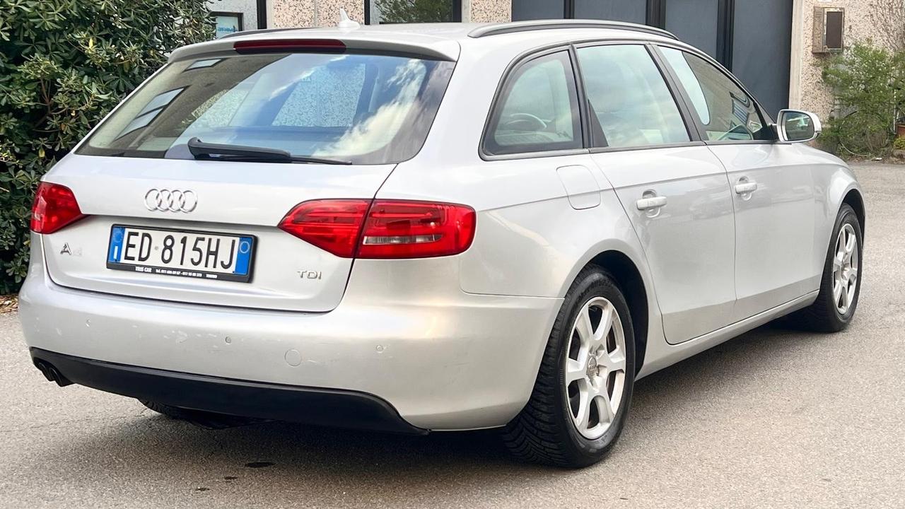 Audi A4 Avant 2.0 TDI 143CV cambio automatico Unico Prop