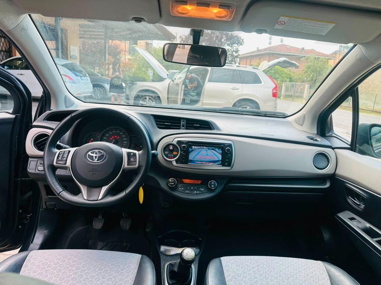 Toyota Yaris 5 Porte Yaris 5p 1.0 Lounge OK NEOPATENTATO