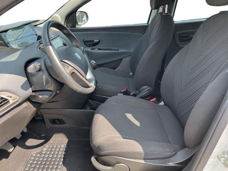 Lancia Ypsilon III 2021 1.0 firefly hybrid Gold s&s 70cv
