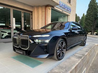 BMW 740 d xDrive Msport CON SOLI 3954 KM.