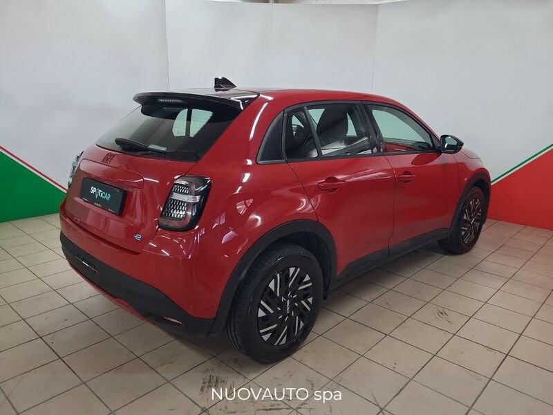 FIAT 600e Red