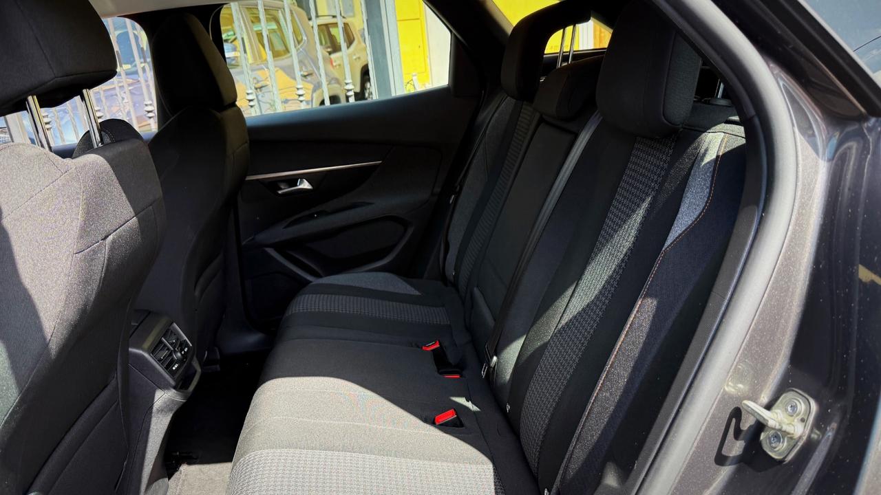 Peugeot 3008 1.5 Hdi EAT8 Business - 2021