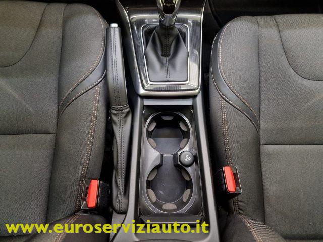 VOLVO V40 Cross Country D2 Geartronic Business