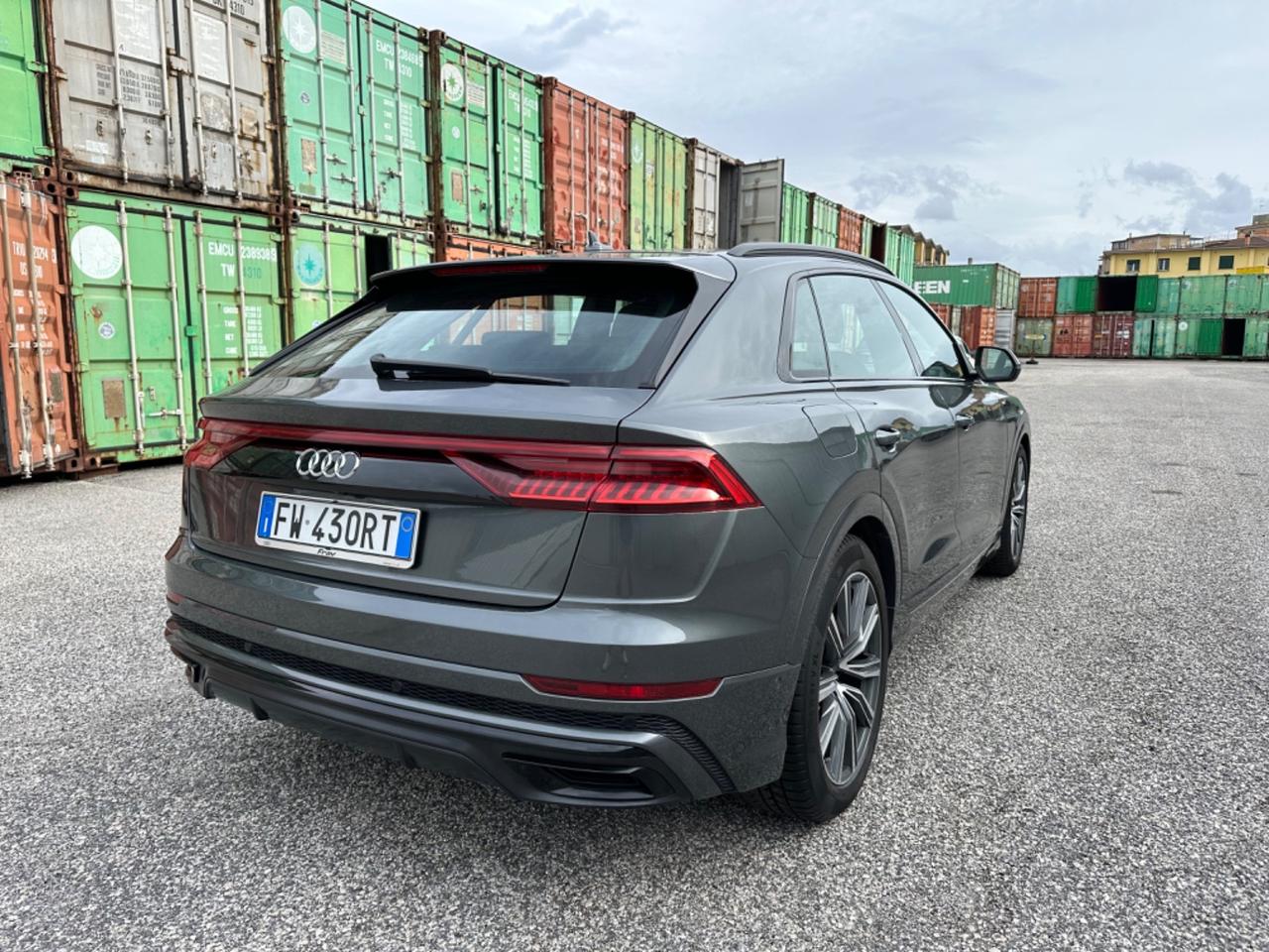 Audi Q8 45 TDI quattro tiptronic Sport tetto fari matrix