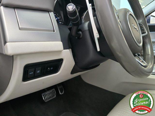 JAGUAR XF 2.0 D 180 CV aut. Portfolio