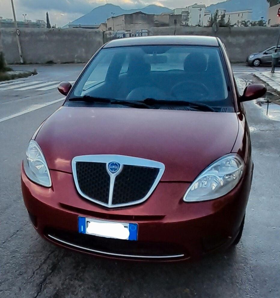 Lancia Ypsilon 1.2 Argento