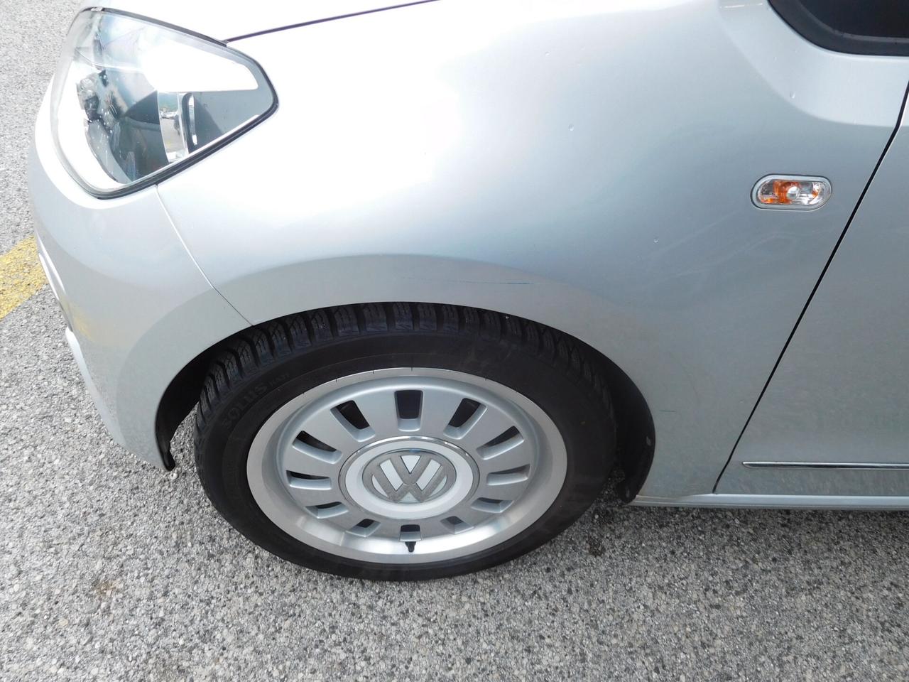 Volkswagen up! 1.0 75 CV 5p. high up!