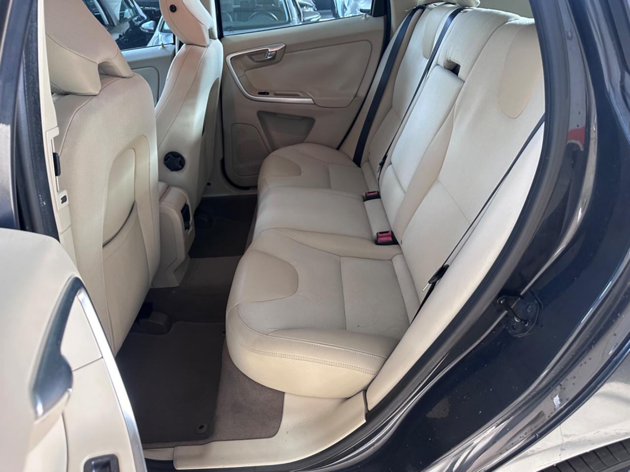 Volvo XC 60 XC60 2.4 D Momentum