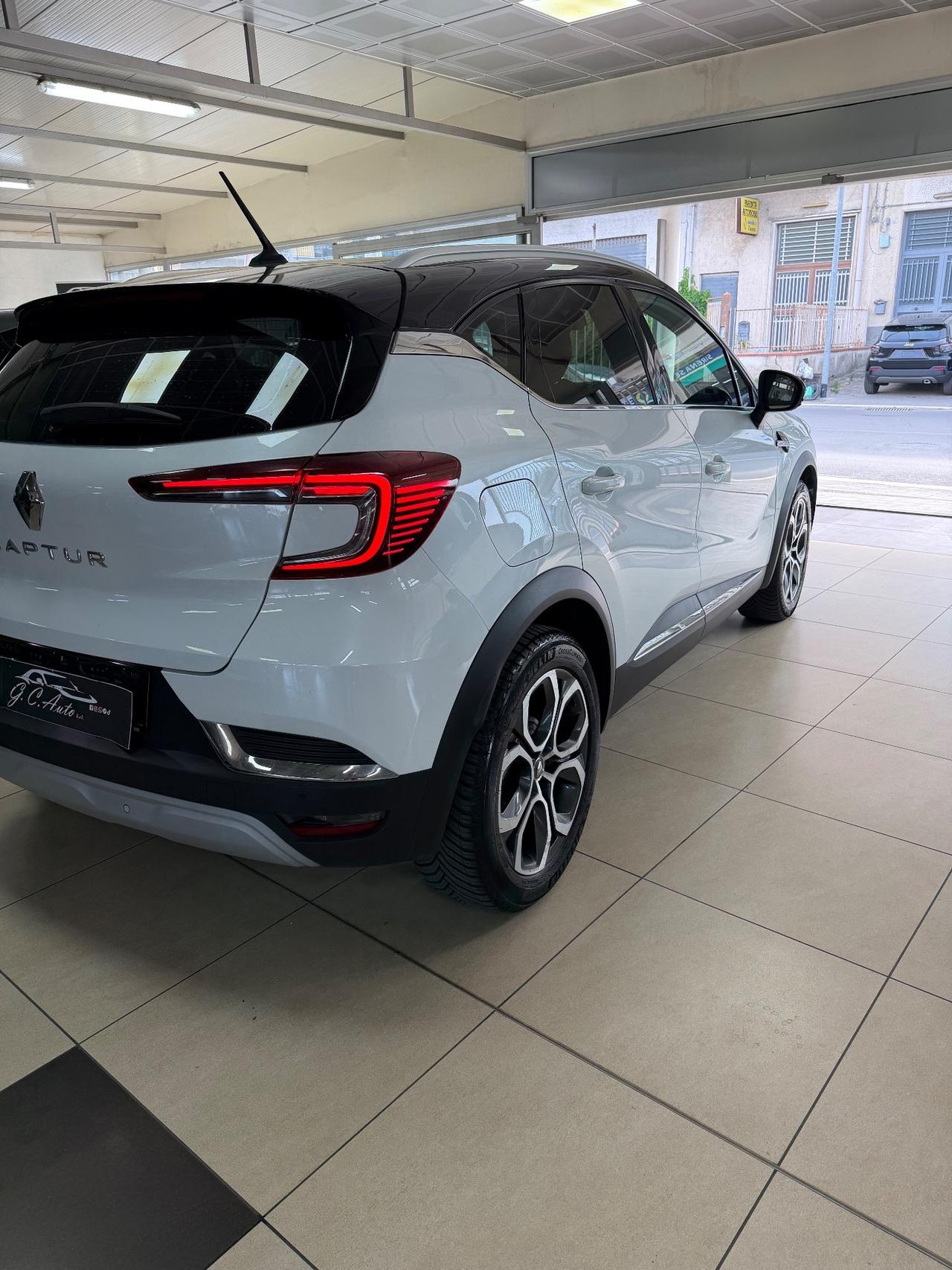 Renault Captur Blue dCi 115 CV EDC Zen