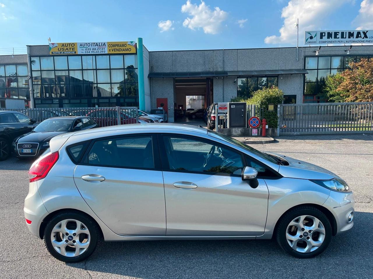 Ford Fiesta Ikon 1.4 TDCi 70CV 5 porte