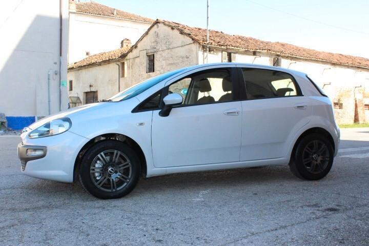 Fiat Punto Evo 1.3 Mjt 95 CV DPF 5p S&S Dynamic unico proprietario clima radio cd 8 gomme cerchi lega bruniti