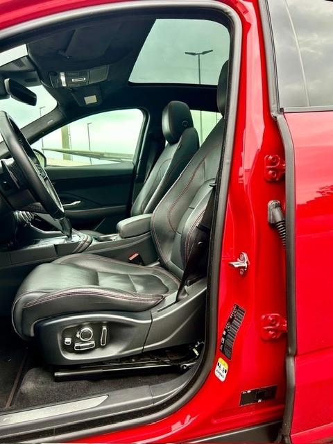 Jaguar E-Pace 2.0D 180 CV AWD R dynamic Chequered Flag