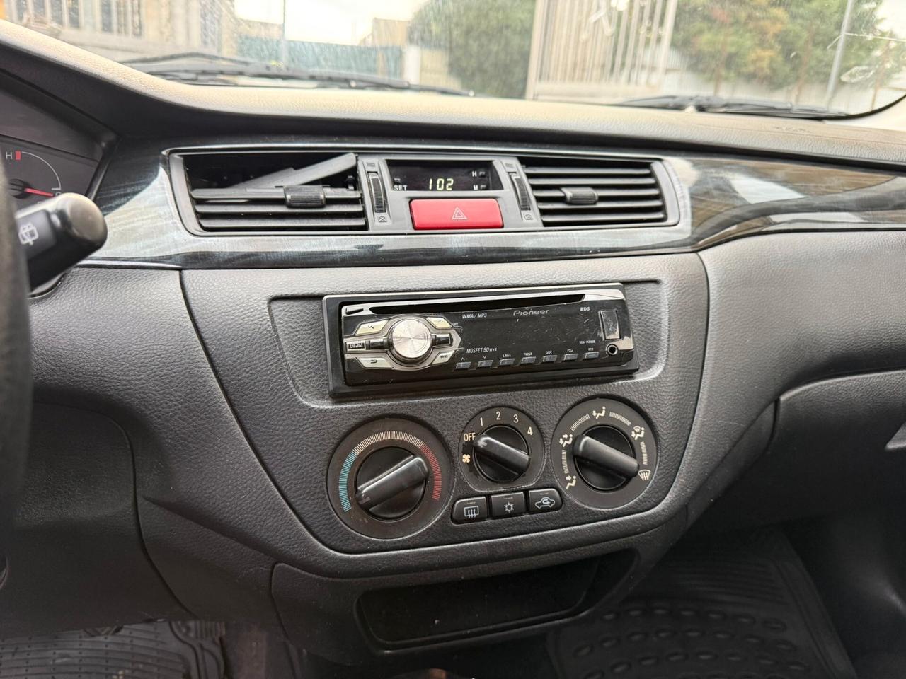 Mitsubishi Lancer 1.6 Benz. S.W. Comfort