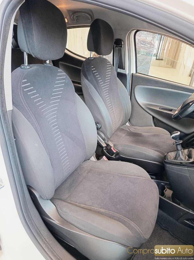 LANCIA Ypsilon 1.2 69 CV 5 porte S&S Platinum