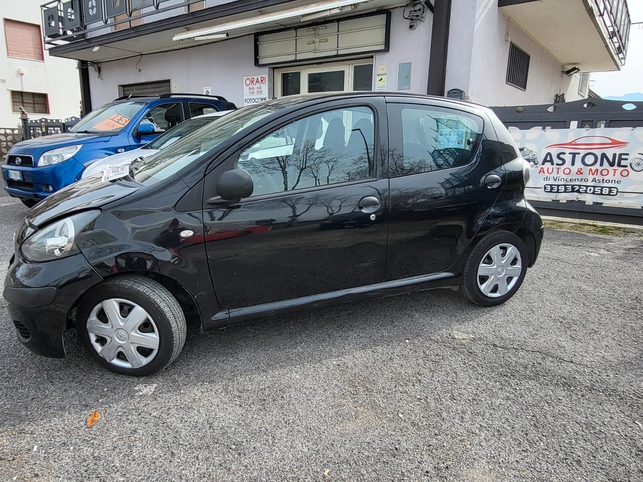 Toyota Aygo 1.0 12V VVT-i 5 porte Now