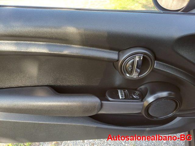 MINI Cooper D 1.5 Cooper D Business Automatica PER NEOPATENTATI