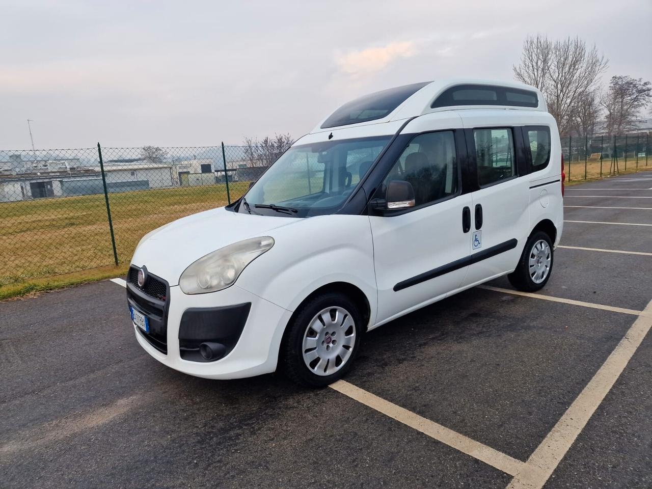 Fiat Doblo 1.6 MJT 16V trasporto disabili - 2012