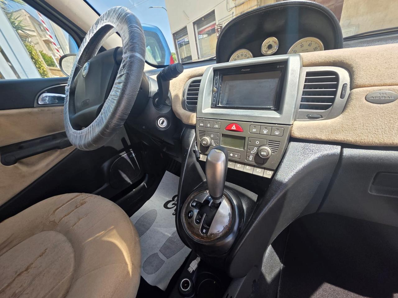 Lancia Ypsilon 1.3 Multijet 16V Argento