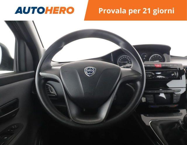LANCIA Ypsilon 1.2 69 CV 5 porte Silver