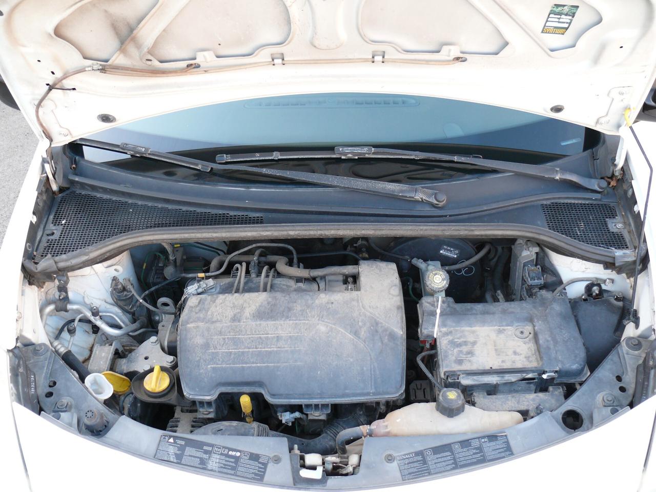 Renault Clio 1.2 16V 3 porte Dynamique