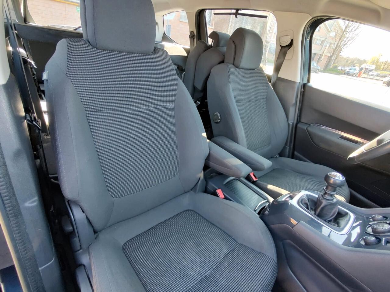 Peugeot 5008 1.6 HDi 115CV Business, 7 POSTI, GARANZIA L.12 MESI