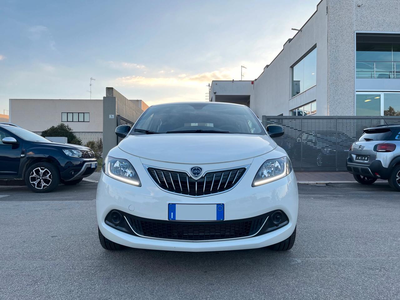 Lancia Ypsilon 1.0 FireFly 5 porte S&S Hybrid Platino Km0