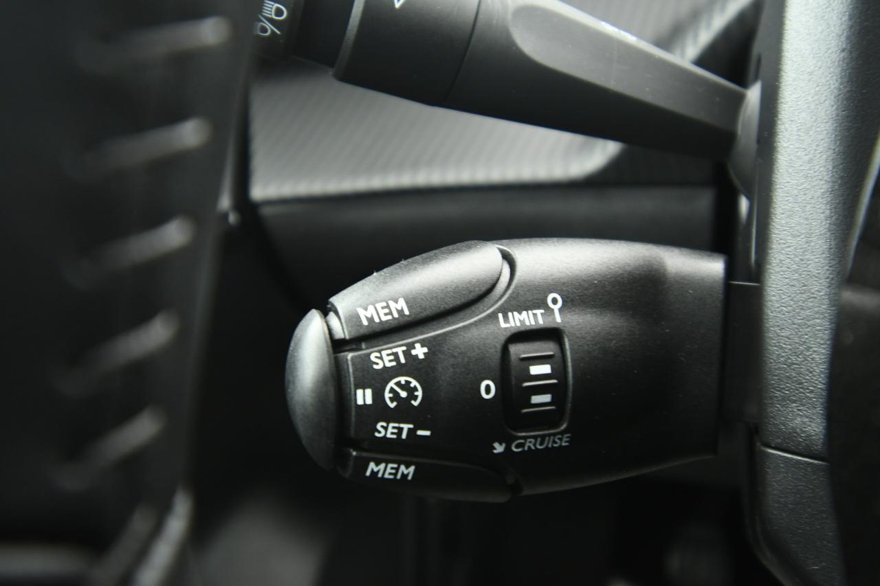 PEUGEOT 208 1.2 puretech Allure s&s 75cv NEOPATENTATI+CAMERA+APP CONNECT