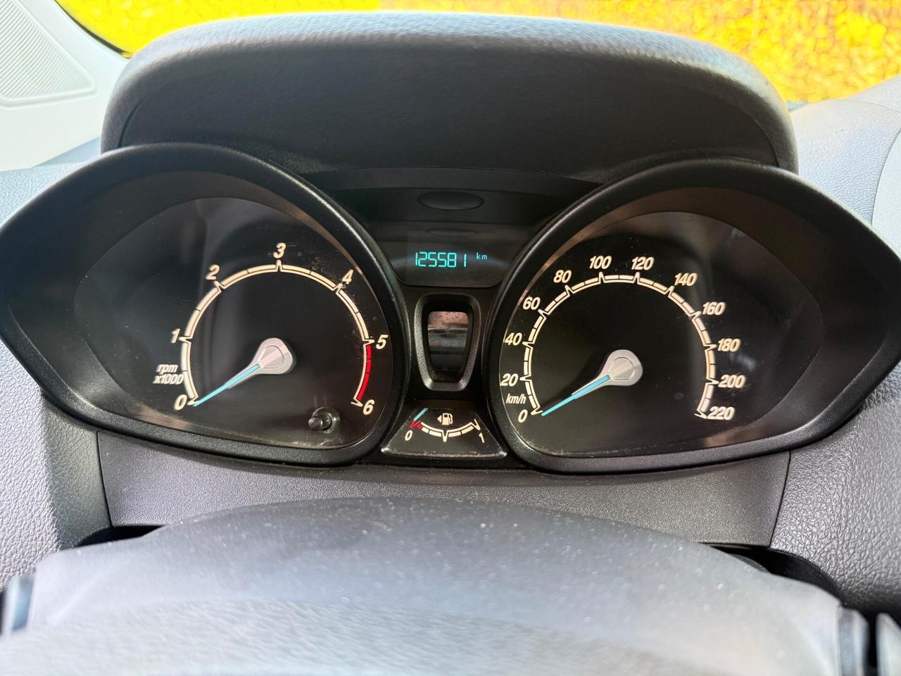 Ford Tourneo Courier 1.5 TDCI 75 CV Titanium