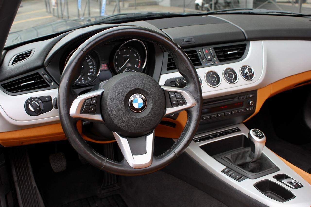 Bmw Z4 sDrive20i FARI BI-XENON SEDILI RISCALDATI