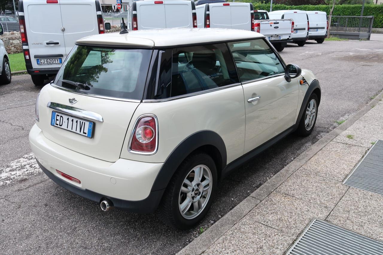 Mini 1.6 16V One D