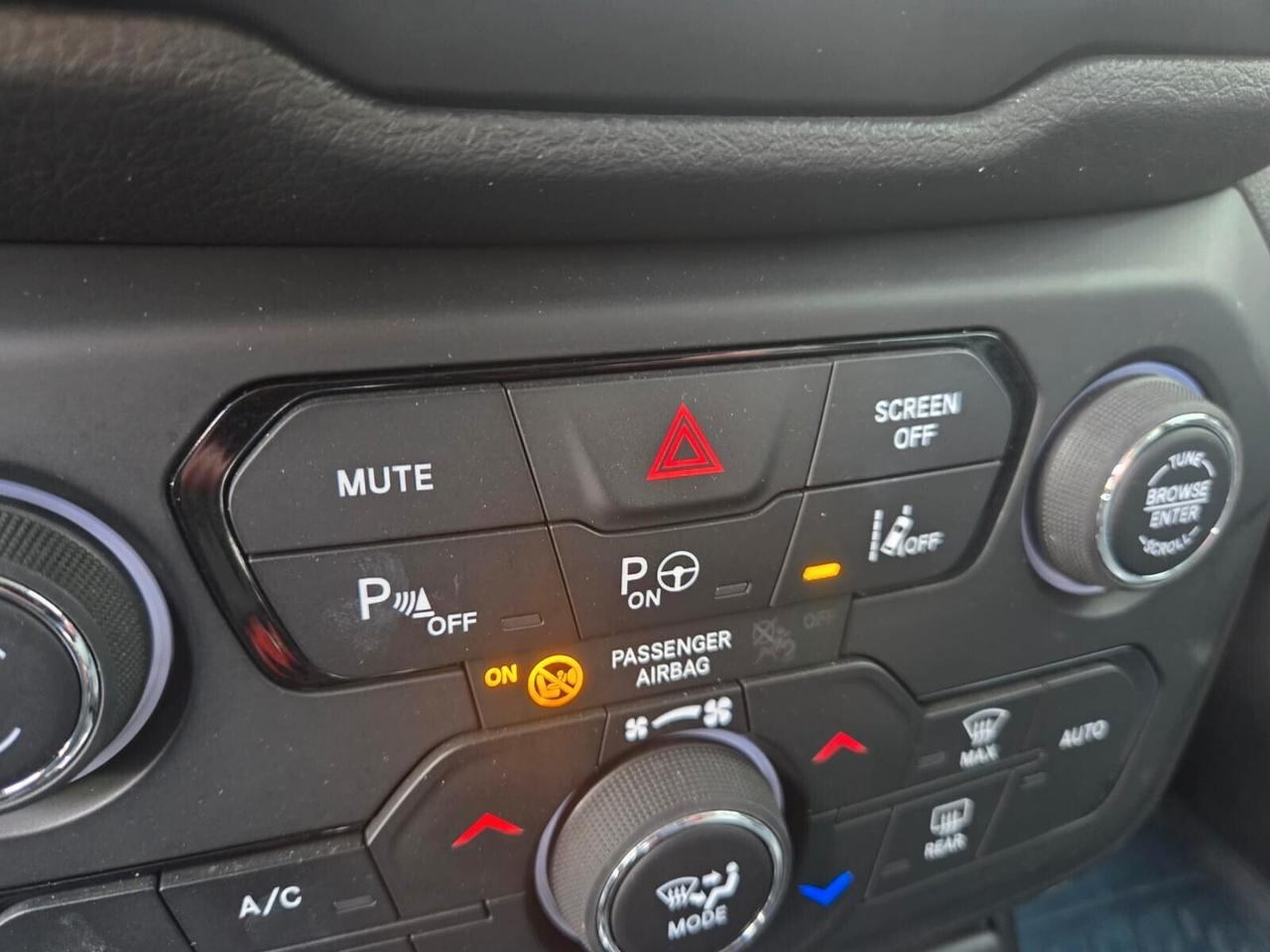Jeep Renegade 1.6 Mjt 130 Limited FULL PACK 2023