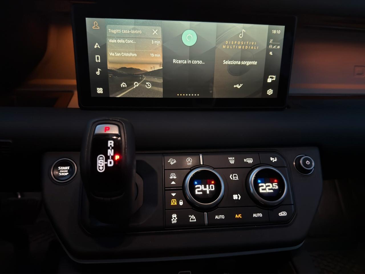 Land Rover Defender 90 3.0D I6 200 CV AWD Auto SE