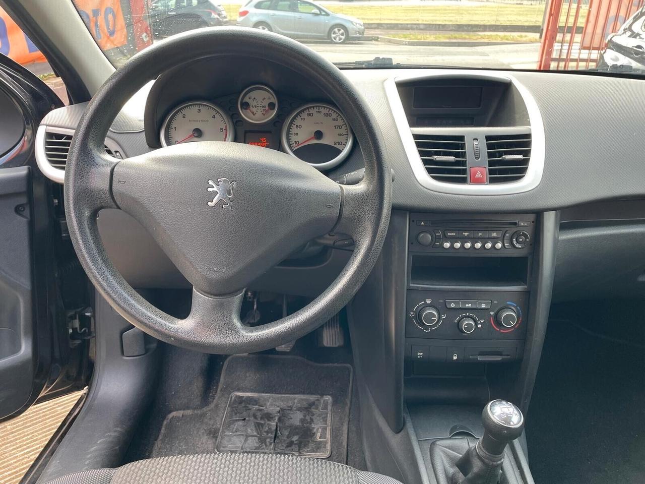 Peugeot 207 4 posti autocarro