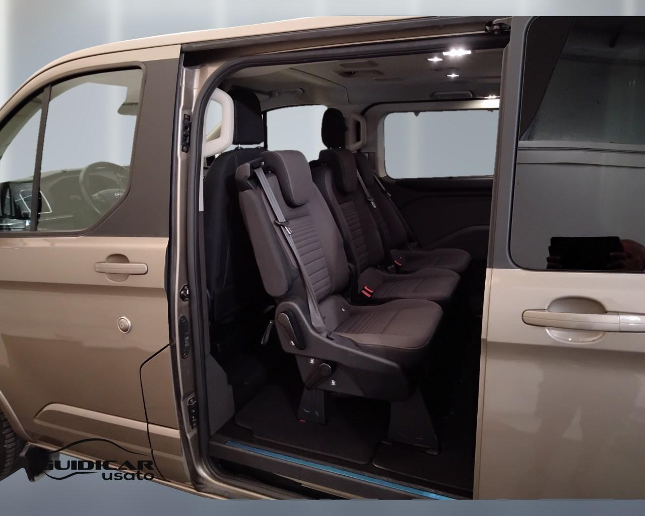 FORD Tourneo Custom 320 2018 - tourneo custom 320 2.0 tdci MHEV 185cv Titanium L2H1 E6.2