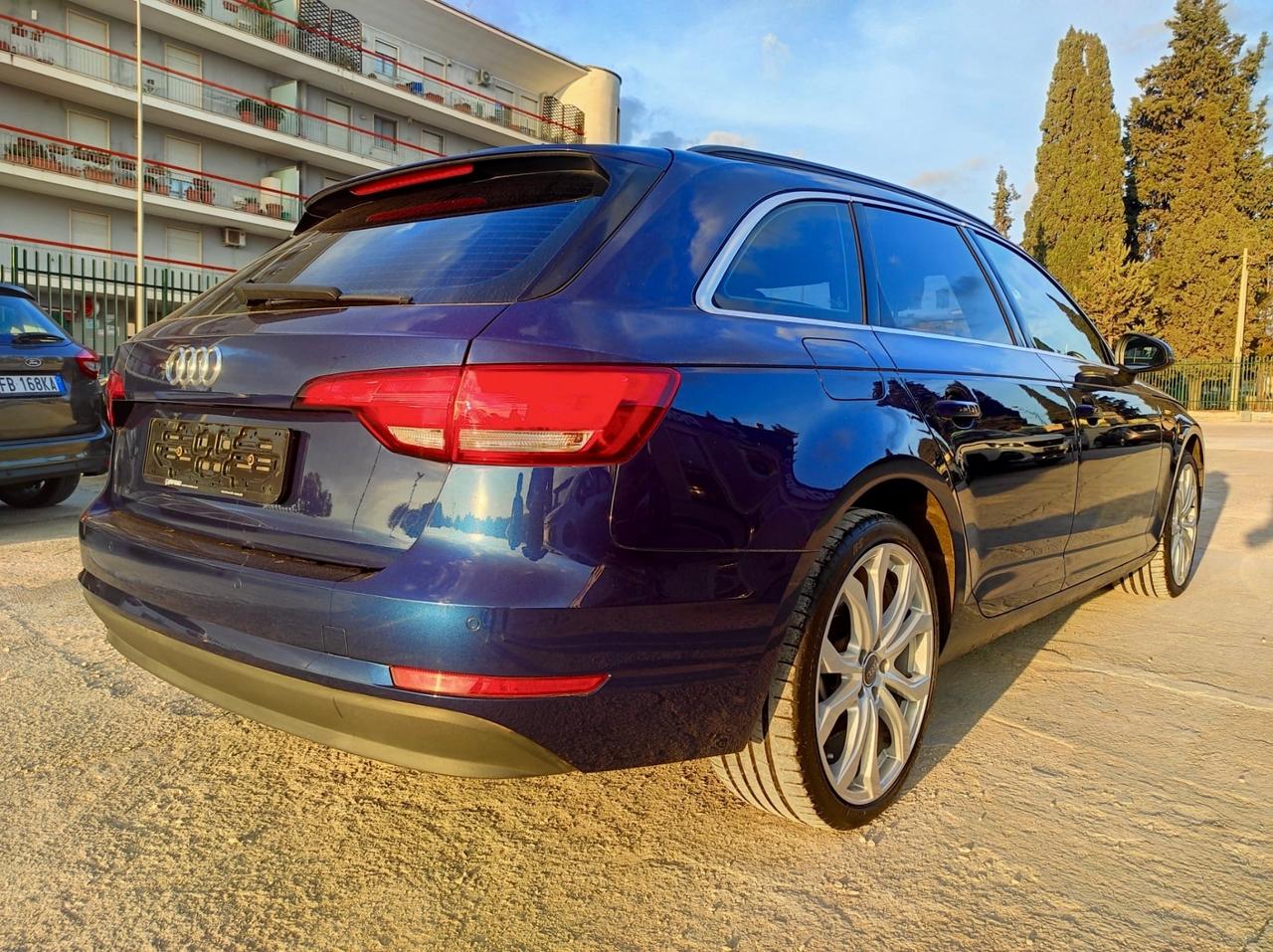 Audi A4 2.0 TDI 150 CV S tronic Business Sport