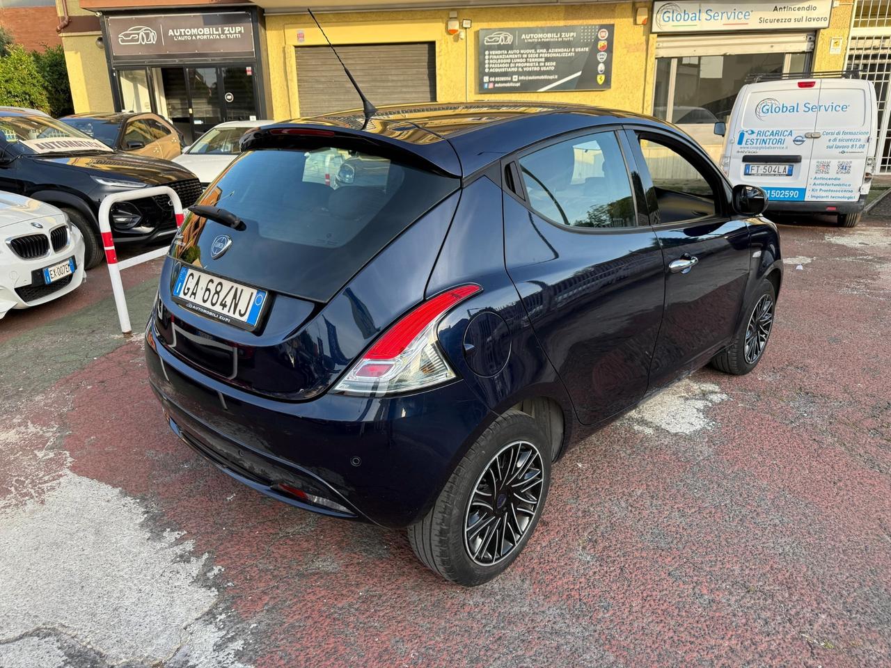 Lancia Ypsilon 69 CV*SENSORI DI PARCHEGGIO