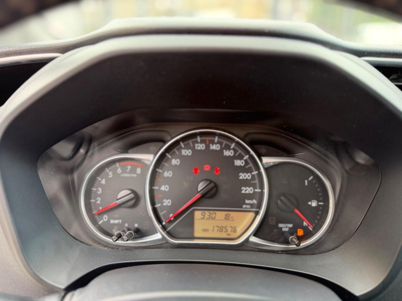 Toyota Yaris 1.0 5 porte Lounge COME NUOVA