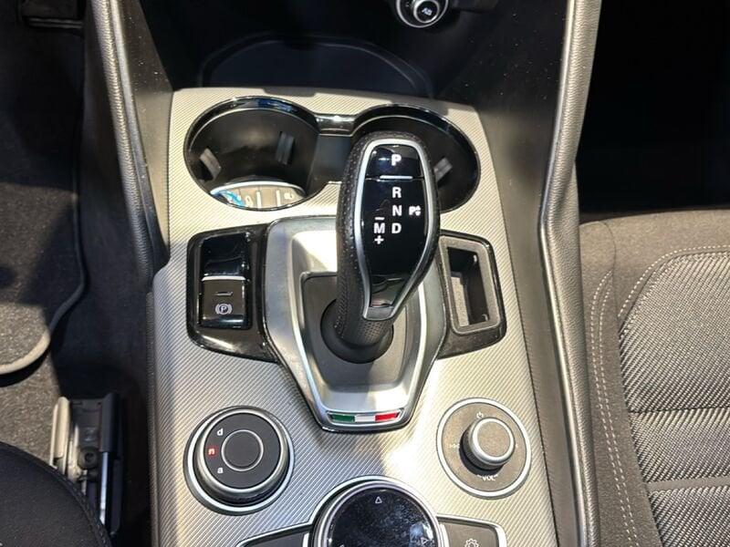 Alfa Romeo Giulia Giulia 2.0 Turbo 280 CV AT8 AWD Q4 Sprint