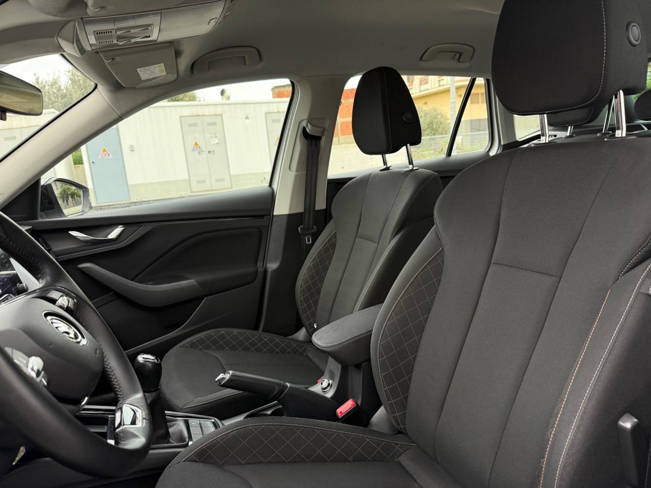 Skoda Kamiq 1.0 TSI Black Dots