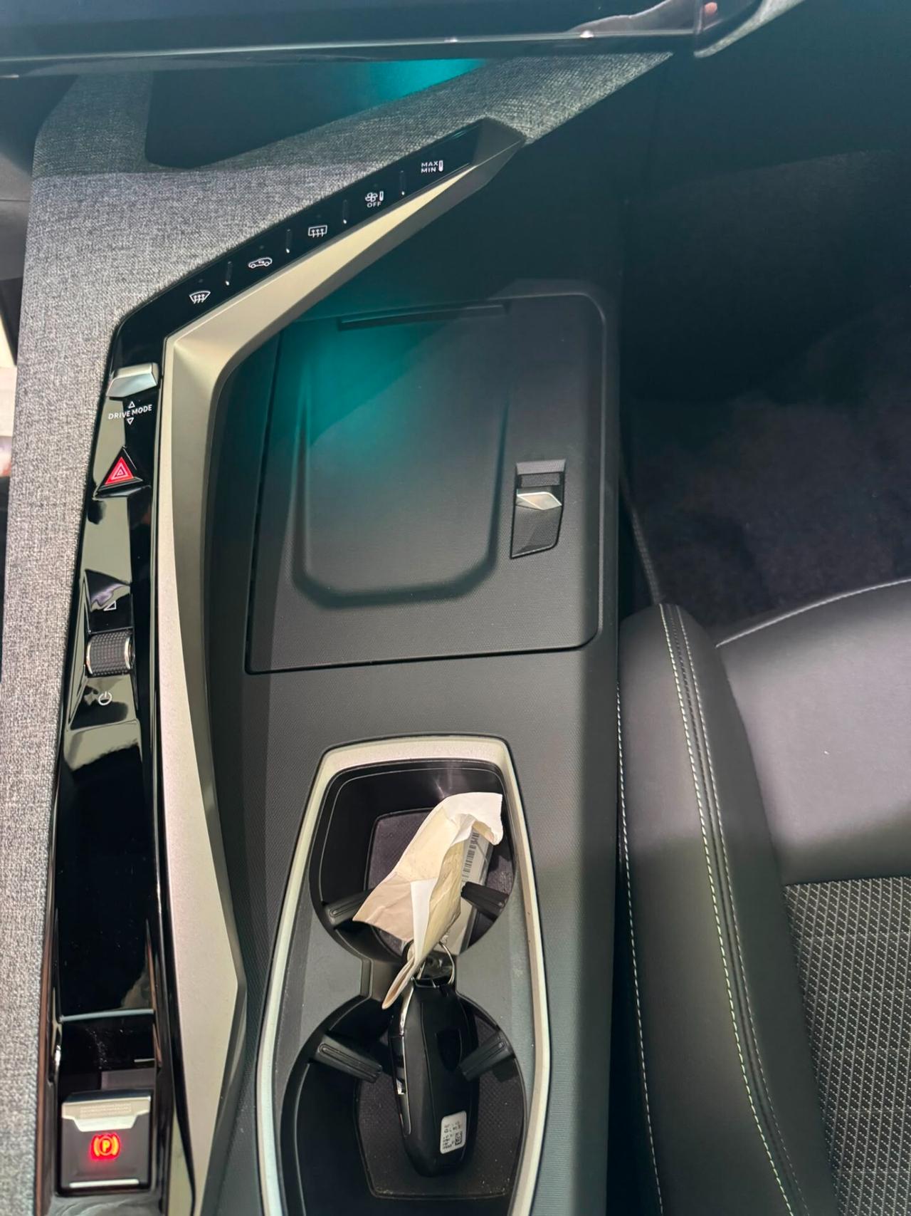 Peugeot 3008 Hybrid 145 e-DCS6 GT