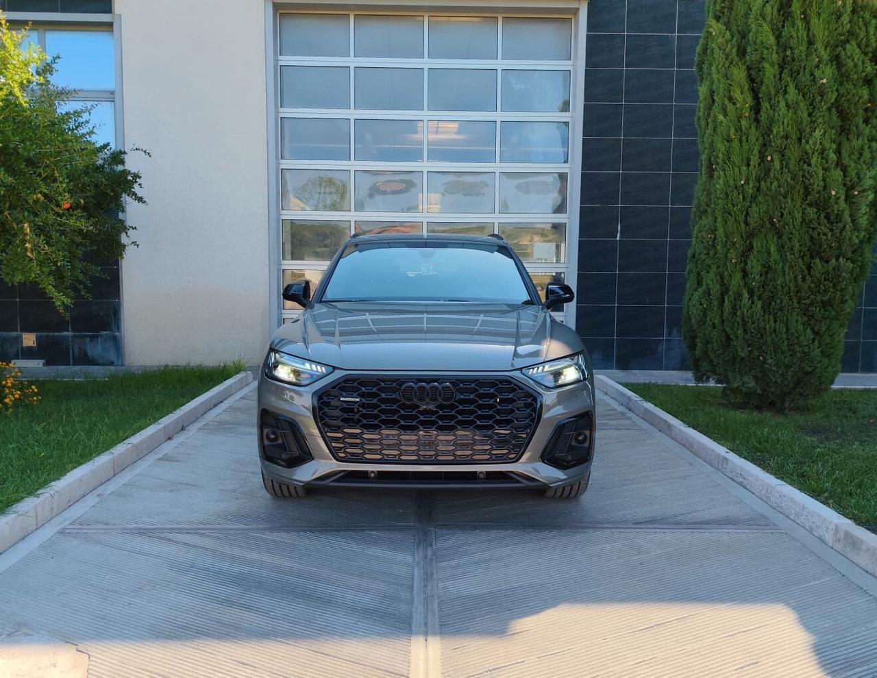 Audi Q5 40 TDI 204 CV quattro S tronic Identity Black