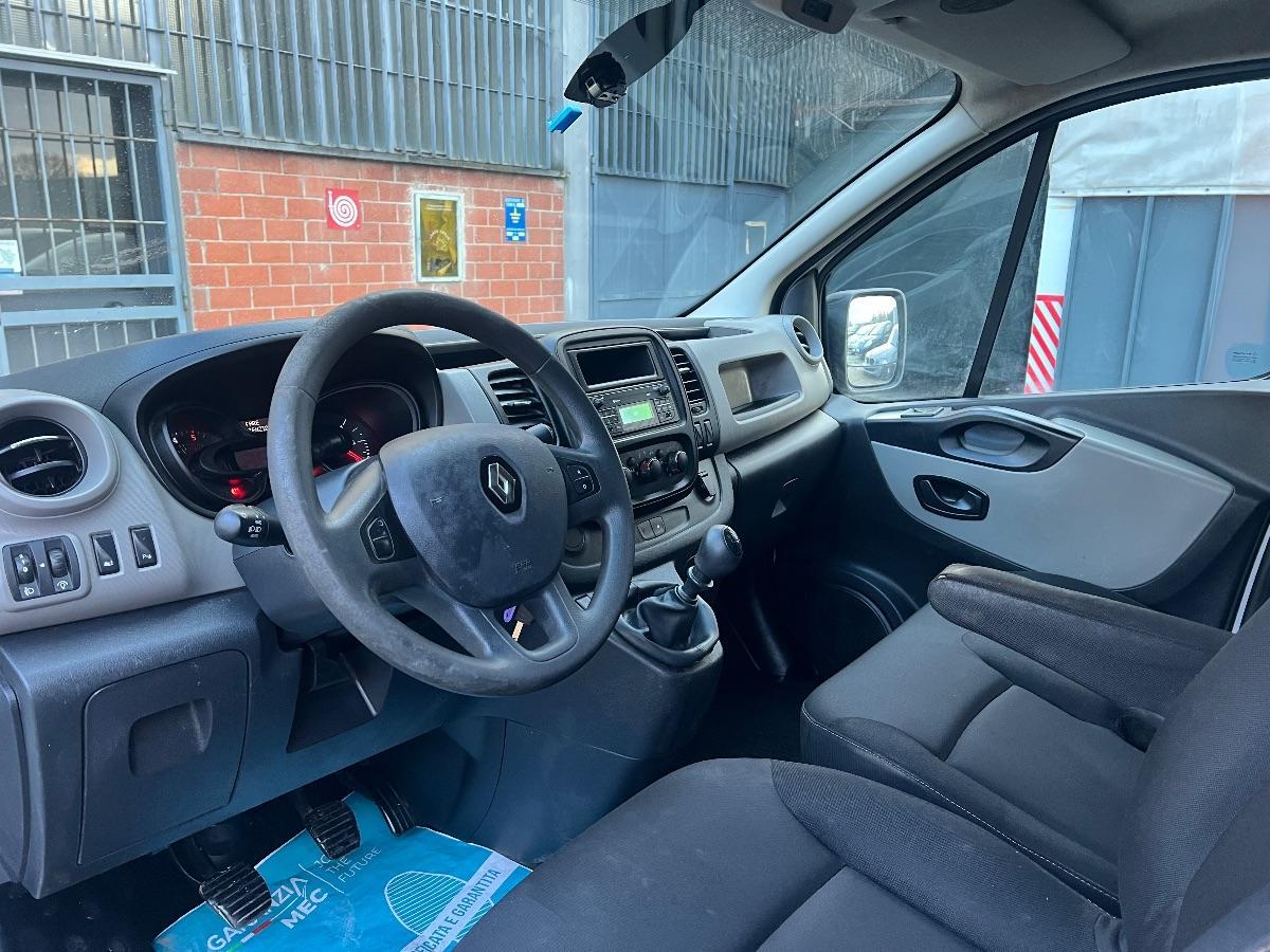RENAULT trafic T27 1.6 dci 120cv L1H1 E6 trafic T27 1.6 dci 120cv L1H1 E6