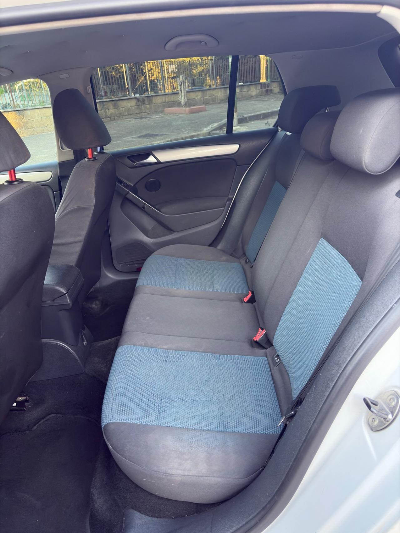 Volkswagen Golf 1.6 TDI 105cv