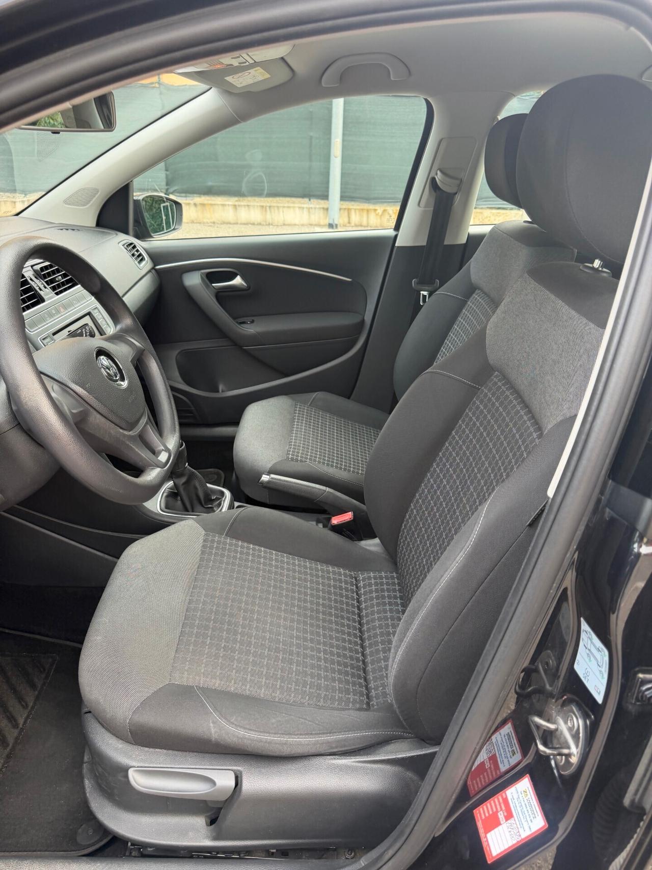 Volkswagen Polo 1.4 tdi - NEOPATENTATI - 12 MESI DI GARANZIA -