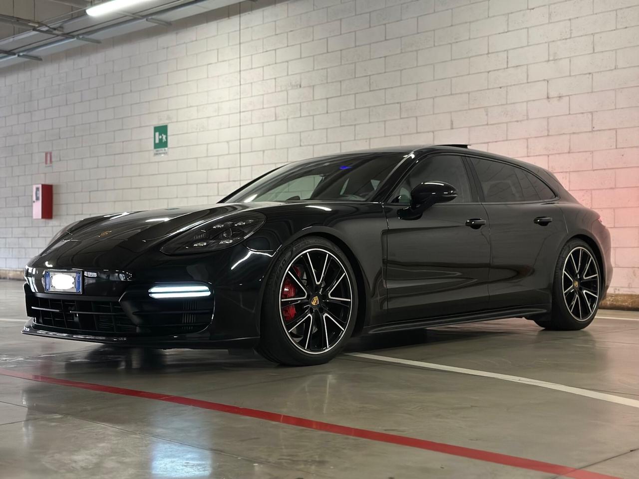Porsche Panamera 4.0 GTS Sport Turismo