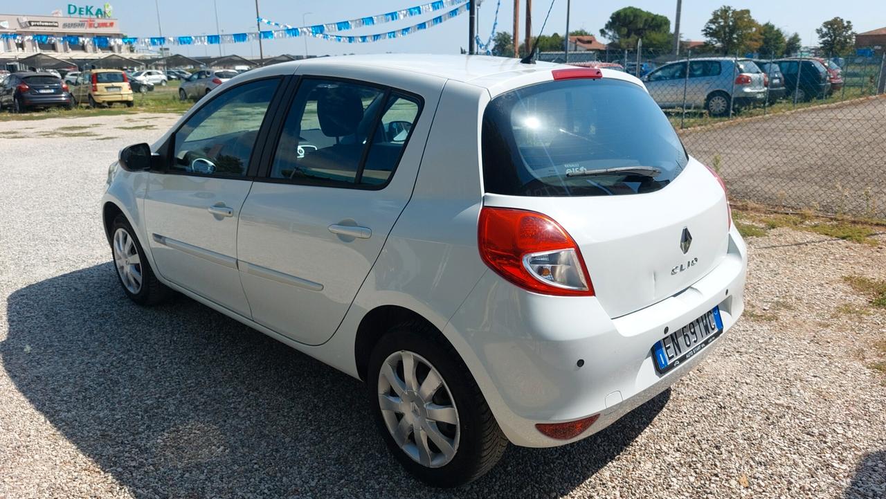 Renault Clio 1.2 16V 5 porte GPL Dynamique
