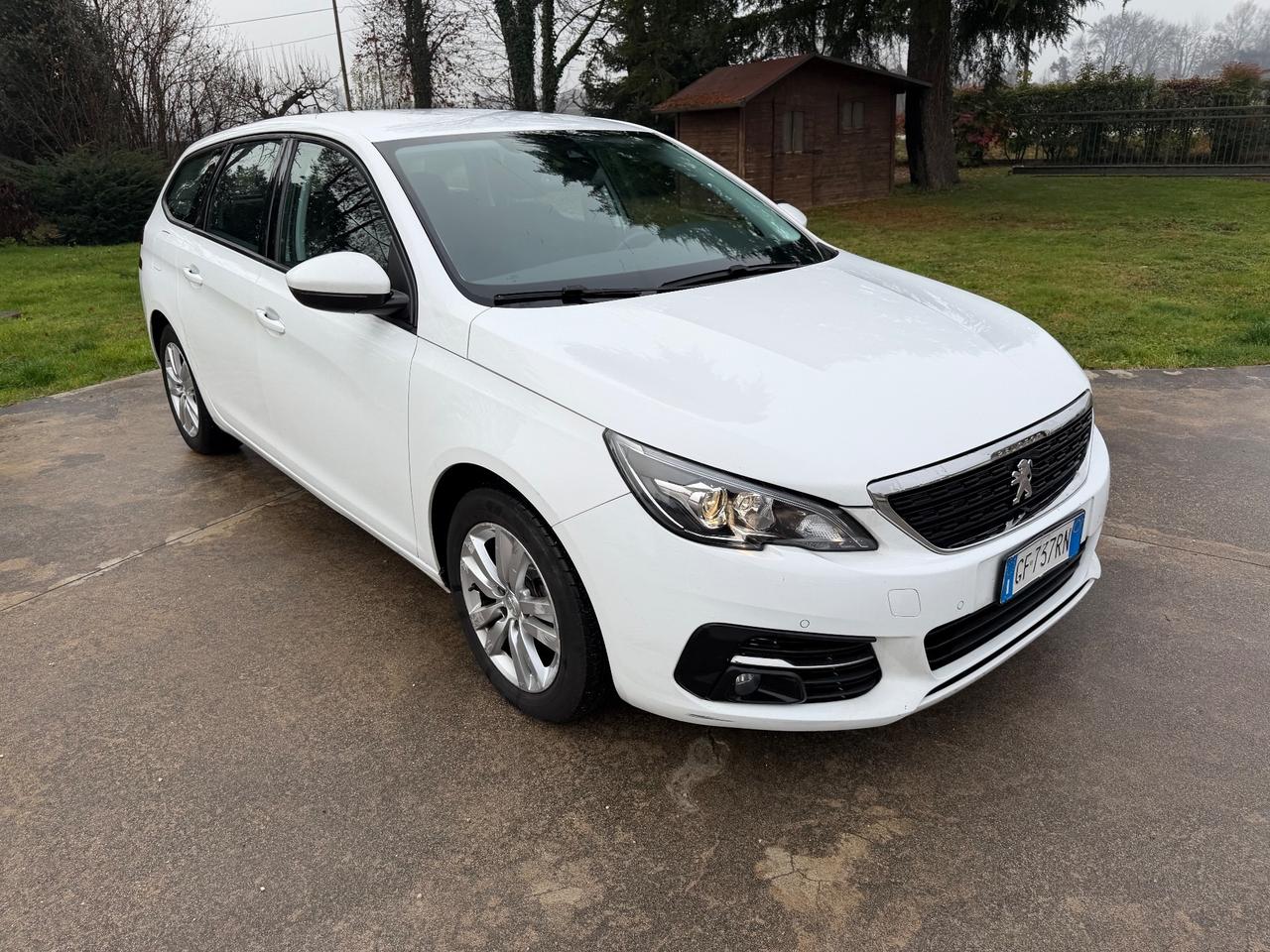 Peugeot 308 BlueHDi 130 S&S SW Allure