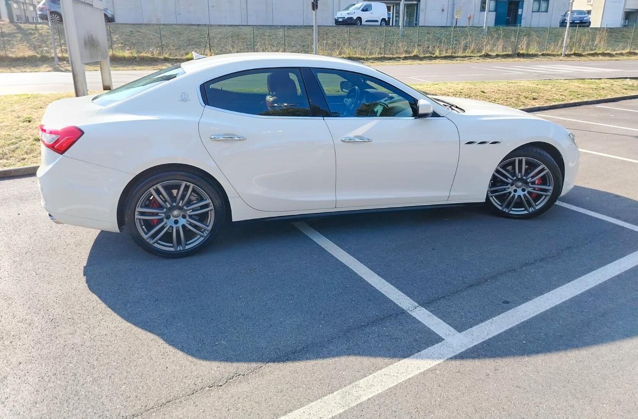 Maserati Ghibli V6 Diesel 275 CV