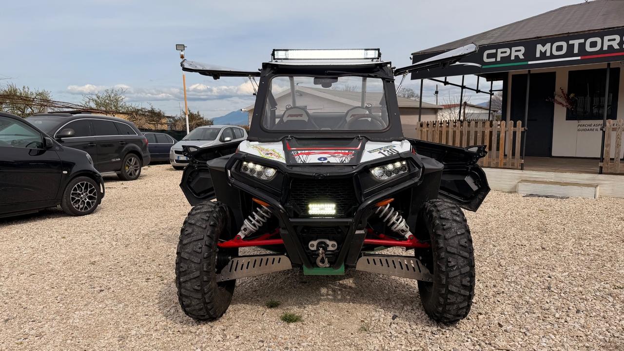 Polaris RZR 1000
